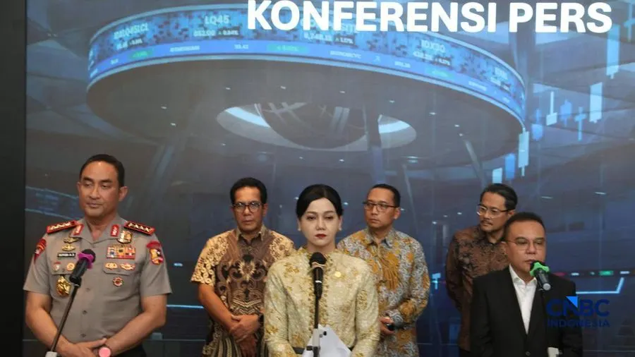 Kapolri Suyudi Ario Seto, CEO Danantara Rosan, Ketua OJK Friderica, Ketua DPR RI Sufmi Dasco, Kepala BP BUMN Dony Oskaria, Kepala Eksekutif PMDK Hasan Fawzi sambangi gedung Bursa Efek Indonesia (BEI) pada Jumat (16/10/2026).