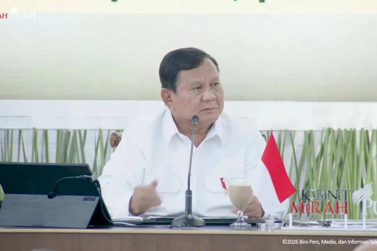 Presiden RI Prabowo Subianto dalam sesi tertutup Sidang Kabinet Paripurna di Istana Kepresidenan, Jakarta, Rabu (21/10/2026).