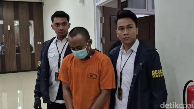 Pakai Data KTP Nasabah, Komplotan Penagih Pinjol Ilegal Peras Warga Gresik, Empat Pelaku Buron